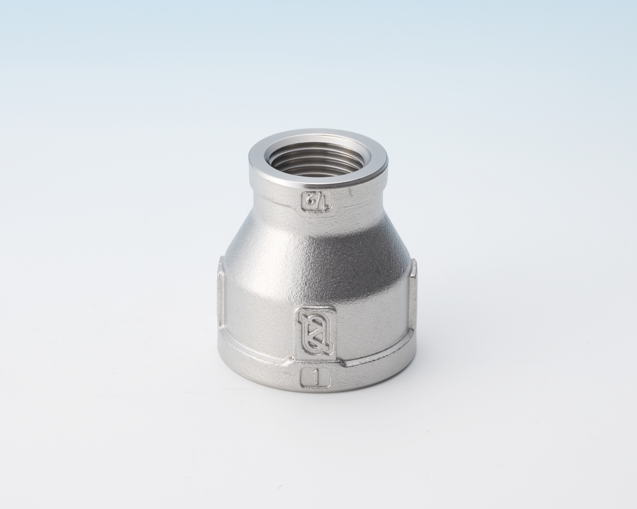 径違いソケット（15A×6A〜） | TOSTE Co.,Ltd.
